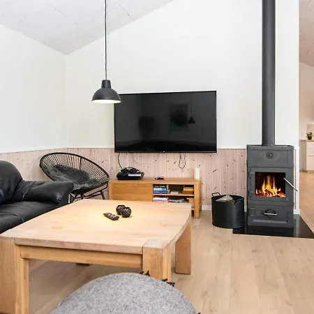 بيت للعطل 10 Person In Tarm-by Traum Tarm