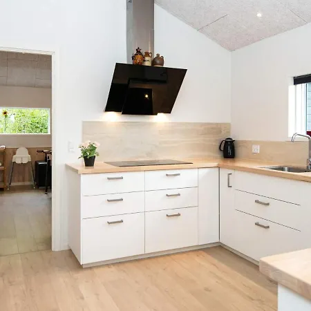 بيت للعطل 10 Person In Tarm-by Traum Tarm